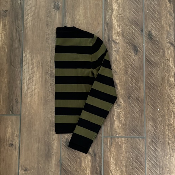 Medium black & green sweater - Picture 2 of 3